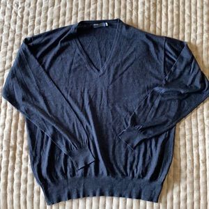 Armani Lightweight Cashmere V neck sweater